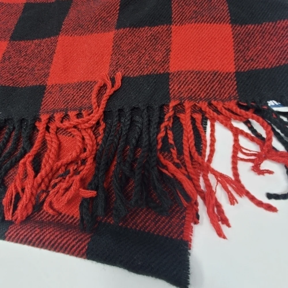 NWT OLD NAVY RED & BLACK BUFFALO PLAID SCARF LONG CHRISTMAS FESTIVE WOMEN OS